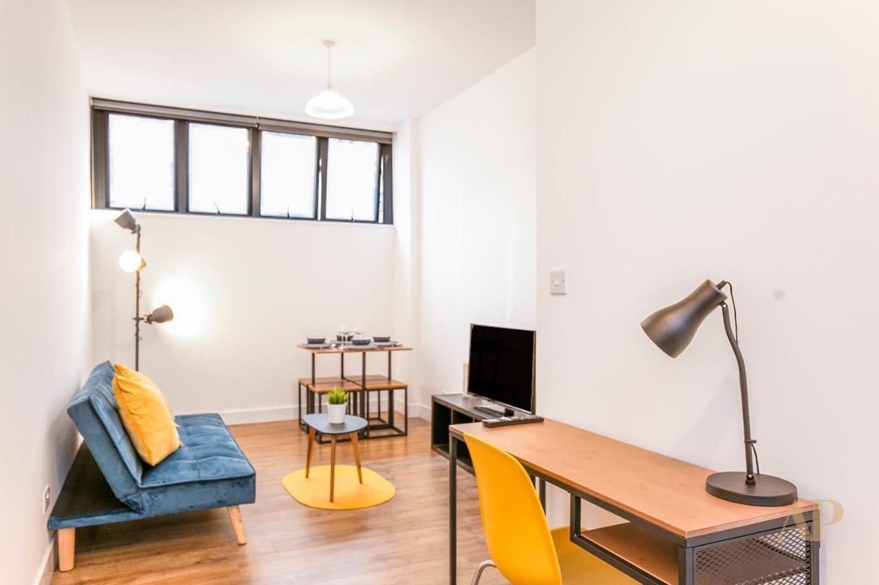 Split Level Studio Apartment In Camden Лондон Екстер'єр фото
